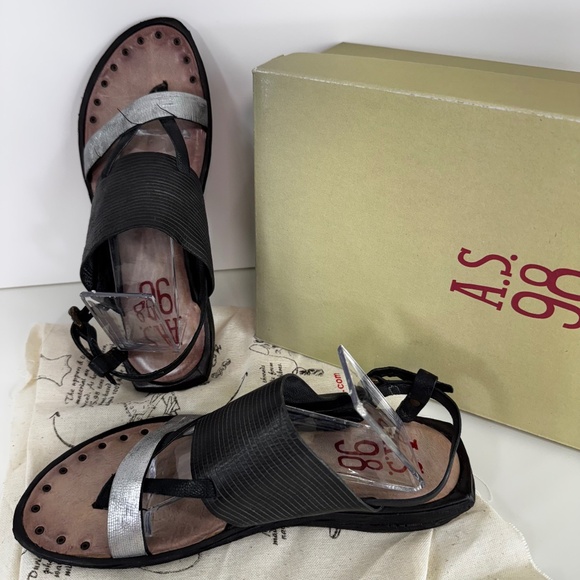 A.S.98 Italian Leather Sandals – Black & Silver Strappy Thong – Women’s Size 40 - Picture 1 of 10